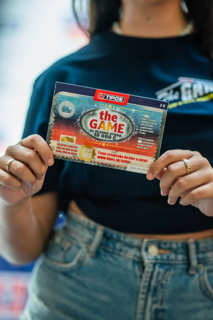 Hosteska ukazuje nový stierací žreb The Game od Tiposu